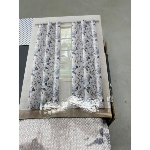 living colors window panel one tanya window panel floral 48x84" rings READ NEW - Picture 7 of 8